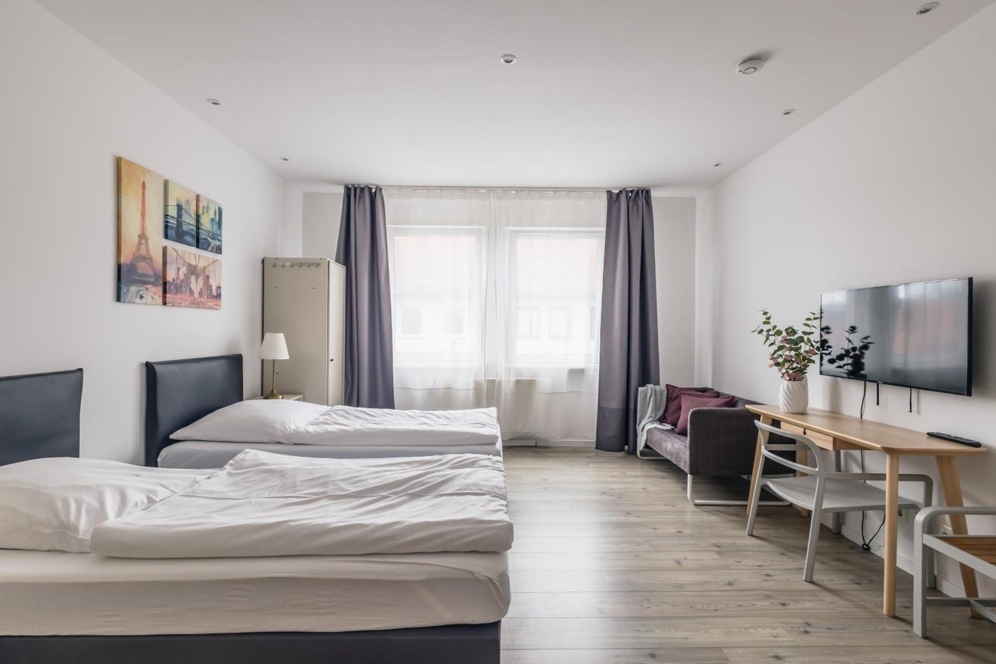 Centrally Located 2-Room Apartment Хановер Екстериор снимка