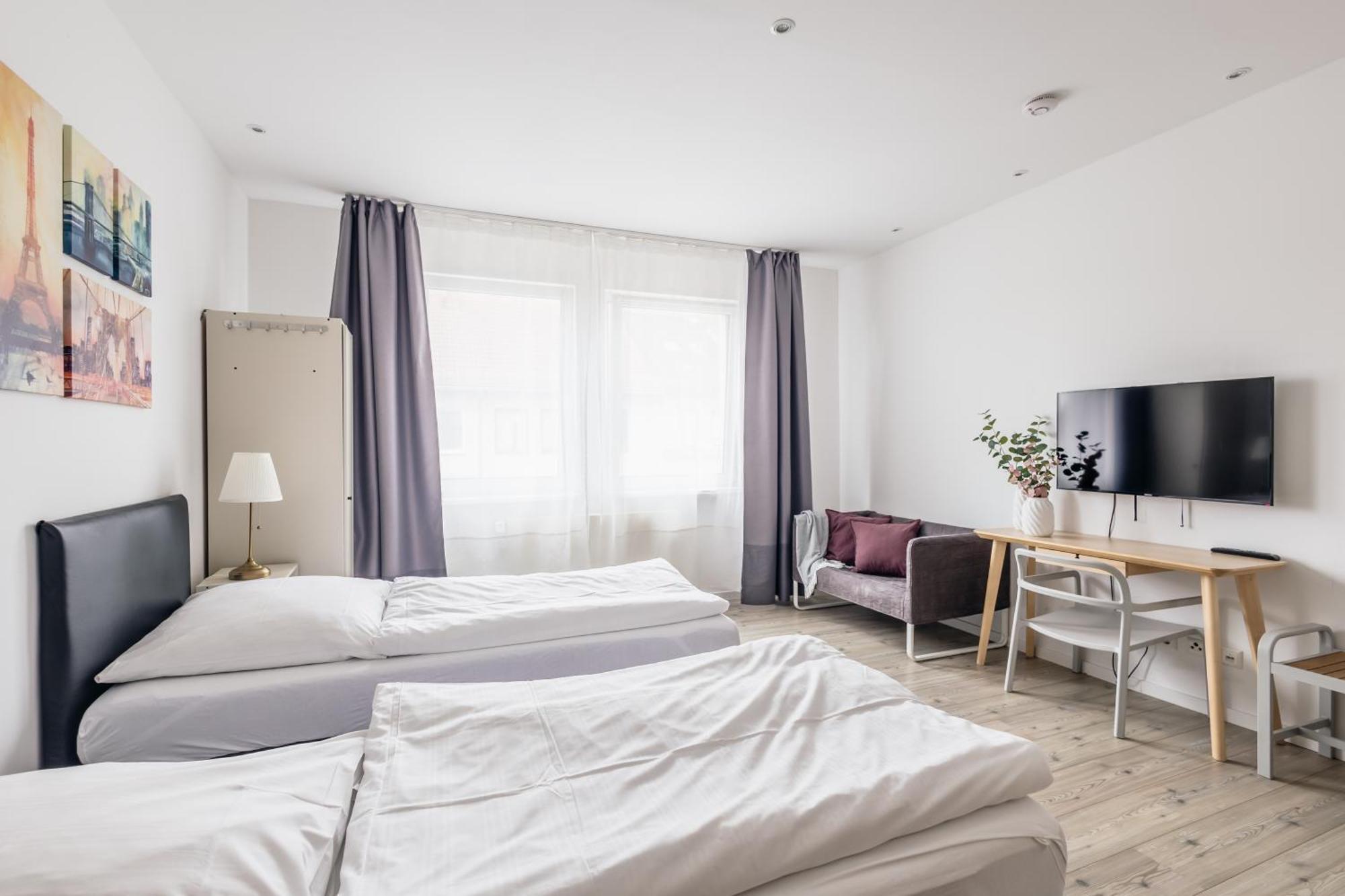 Centrally Located 2-Room Apartment Хановер Екстериор снимка