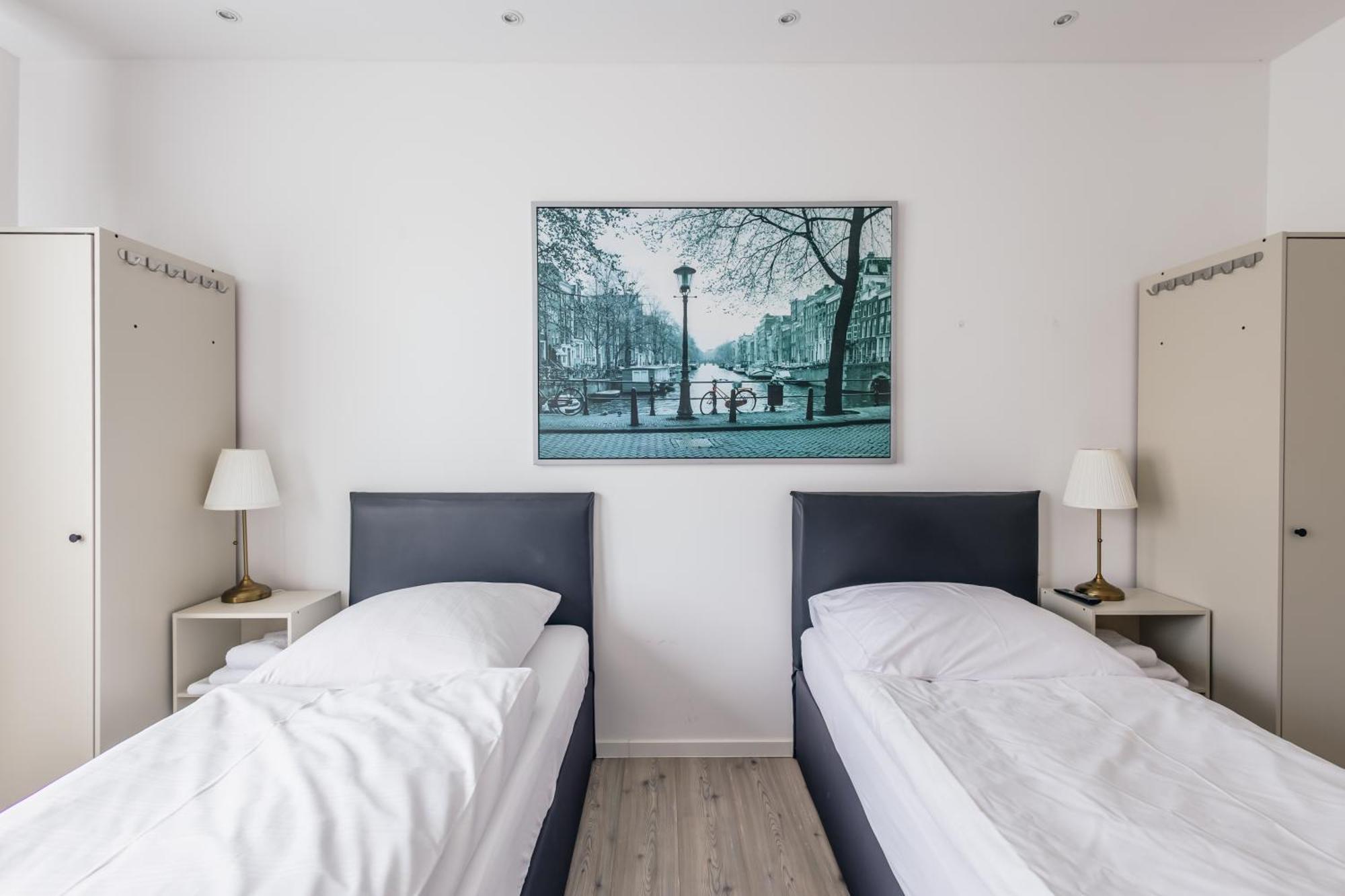 Centrally Located 2-Room Apartment Хановер Екстериор снимка