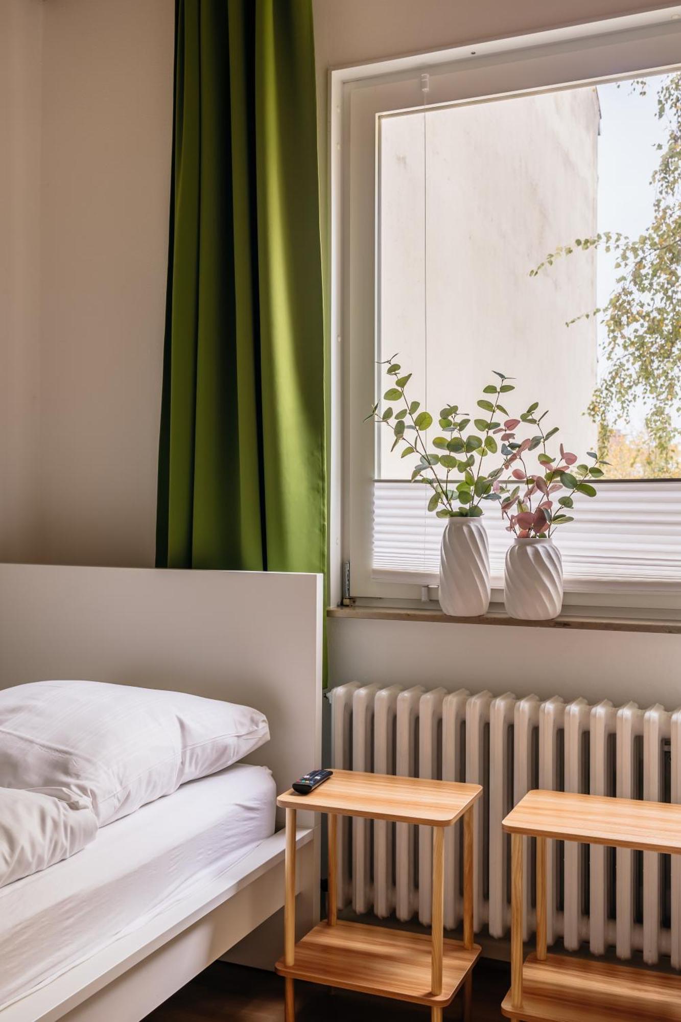 Centrally Located 2-Room Apartment Хановер Екстериор снимка