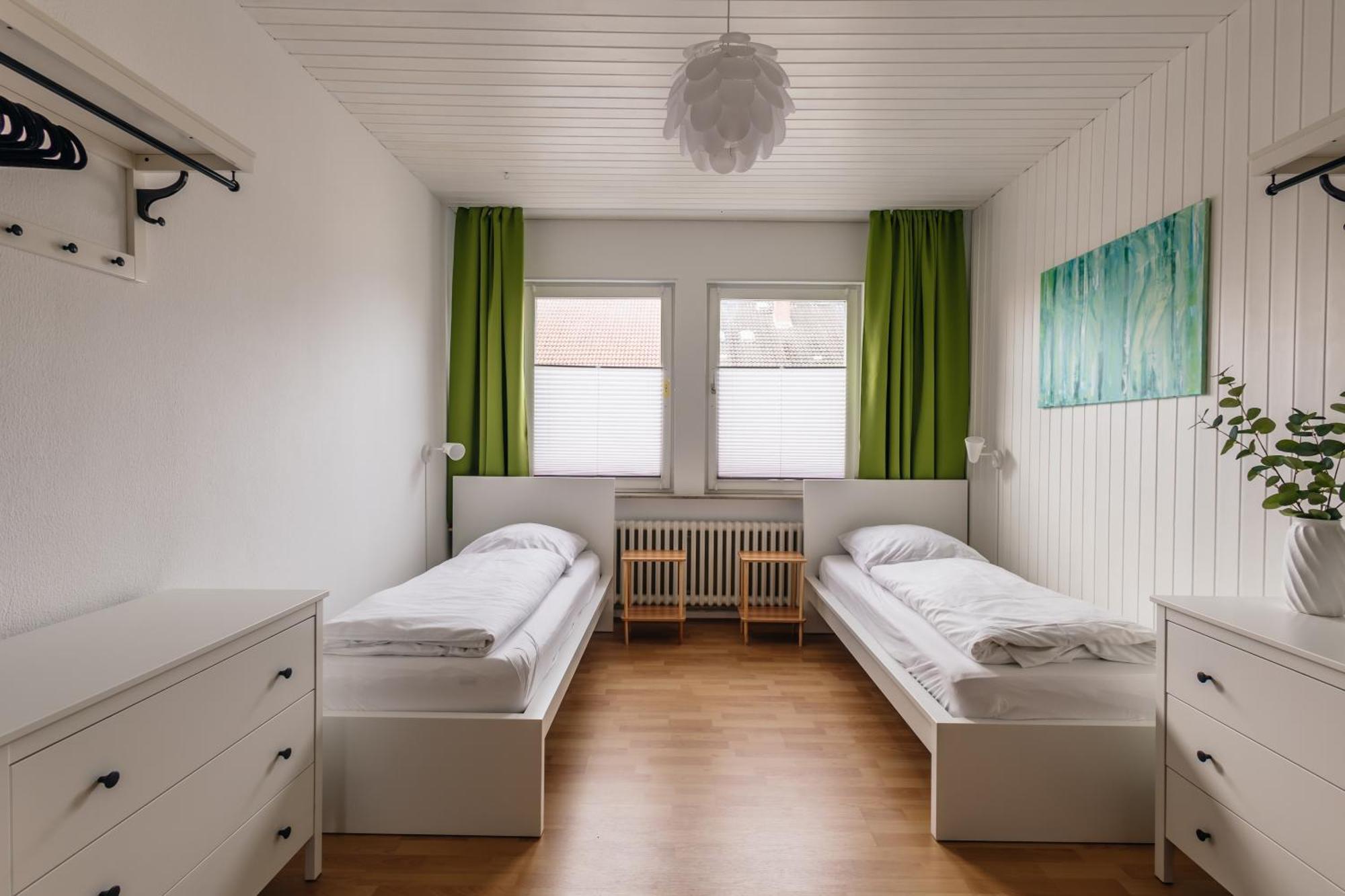 Centrally Located 2-Room Apartment Хановер Екстериор снимка
