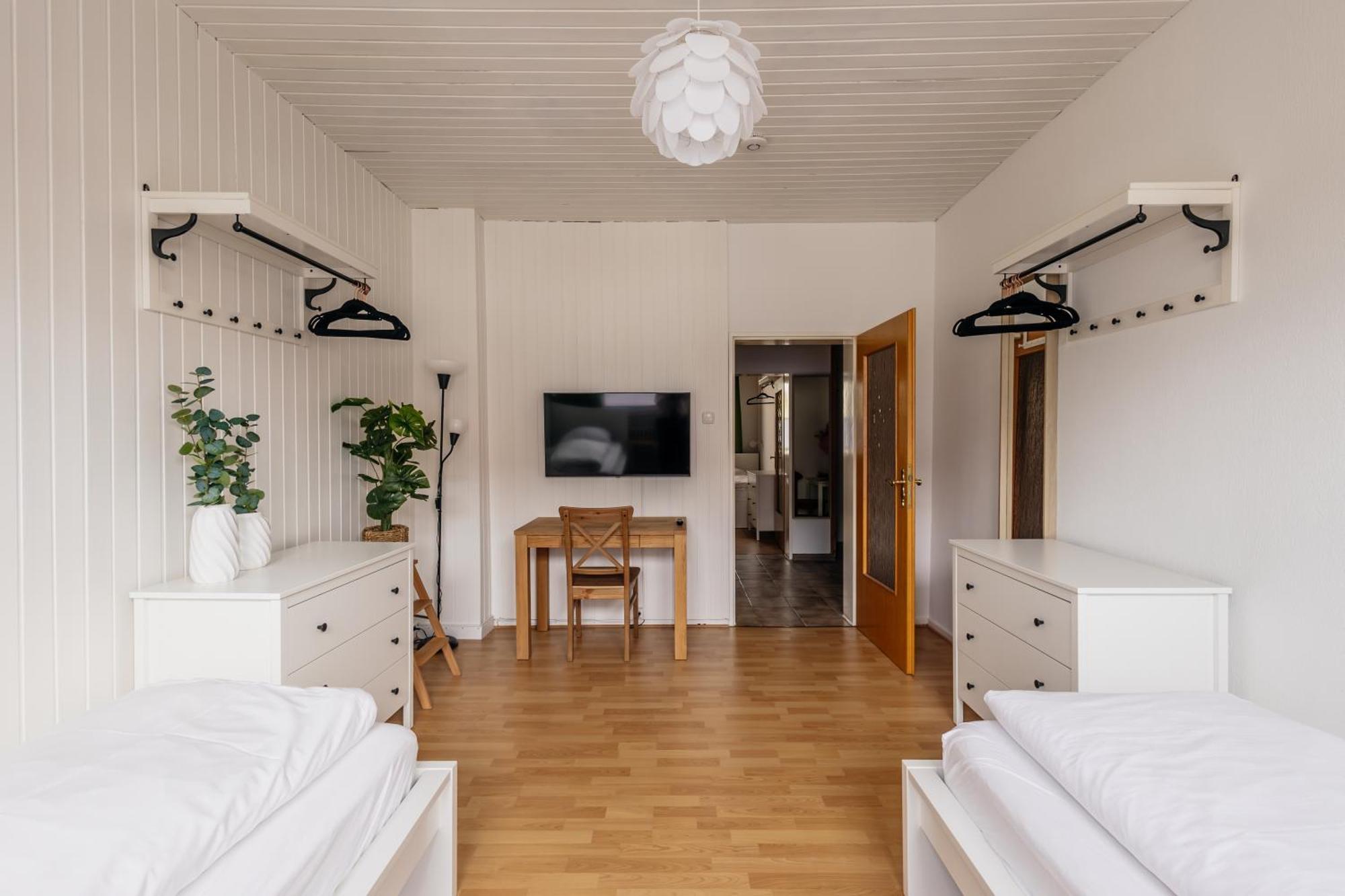 Centrally Located 2-Room Apartment Хановер Екстериор снимка