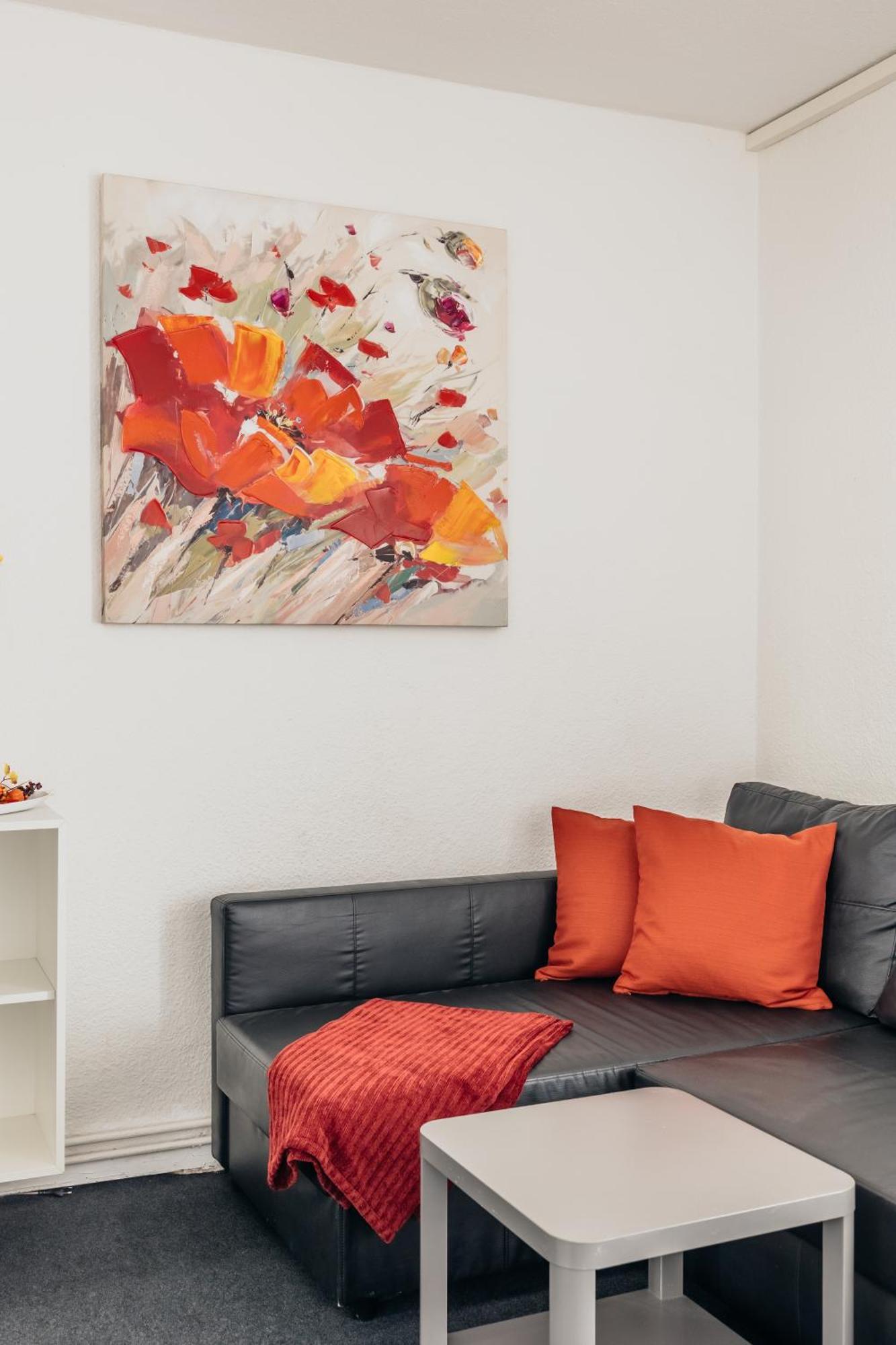 Centrally Located 2-Room Apartment Хановер Екстериор снимка