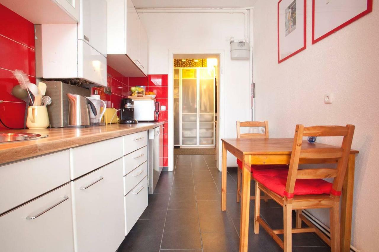 Centrally Located 2-Room Apartment Хановер Екстериор снимка